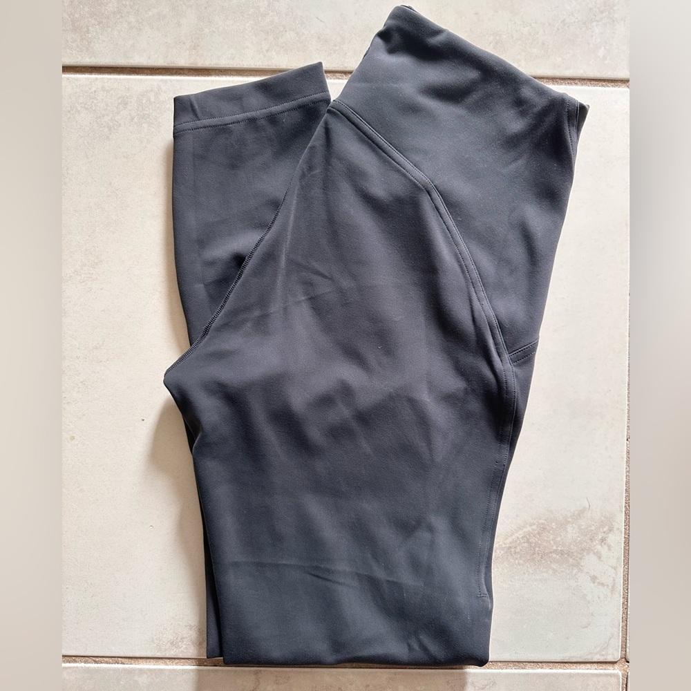 Lululemon InStill High-Rise Tight 25" in Graphite Grey